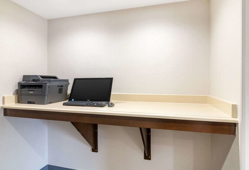 فندق Comfort Inn Airport