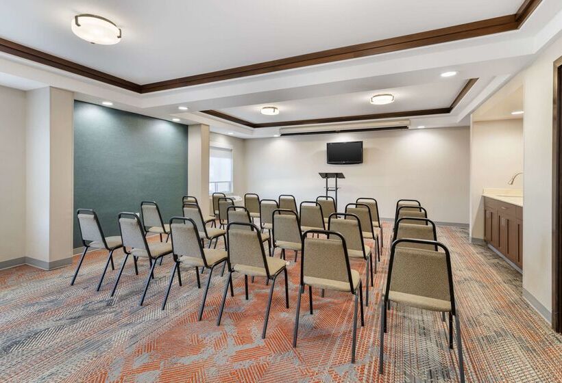 فندق Comfort Inn Airport