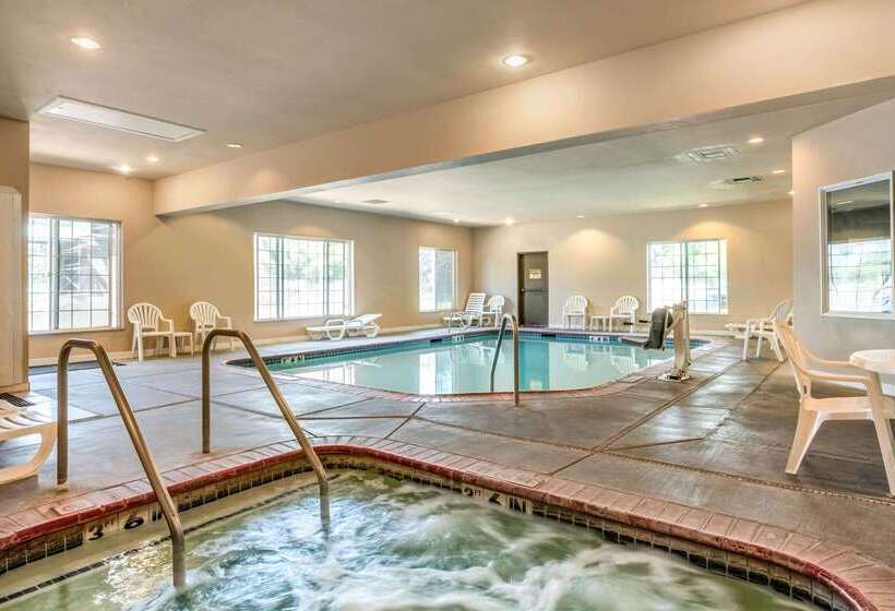 호텔 Comfort Inn & Suites Galt   Lodi North