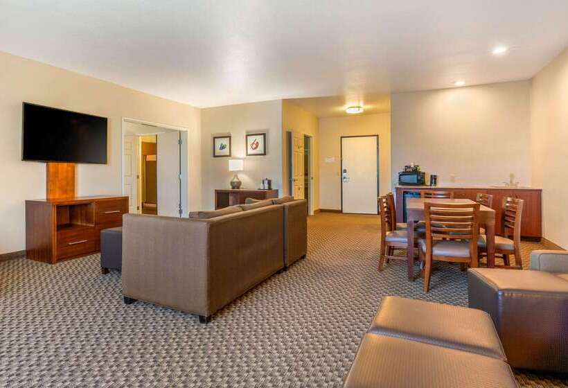 호텔 Comfort Inn & Suites Galt   Lodi North