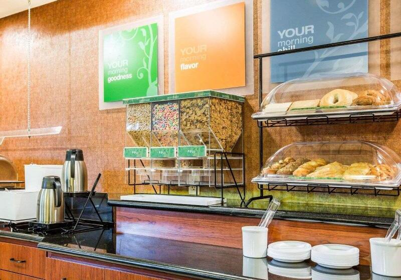 호텔 Comfort Inn & Suites Galt   Lodi North