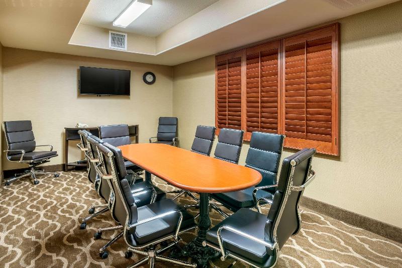 호텔 Comfort Inn & Suites Galt   Lodi North