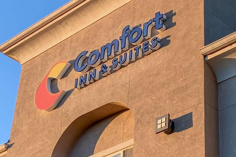 호텔 Comfort Inn & Suites Galt   Lodi North