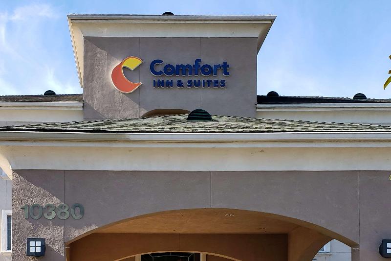 호텔 Comfort Inn & Suites Galt   Lodi North