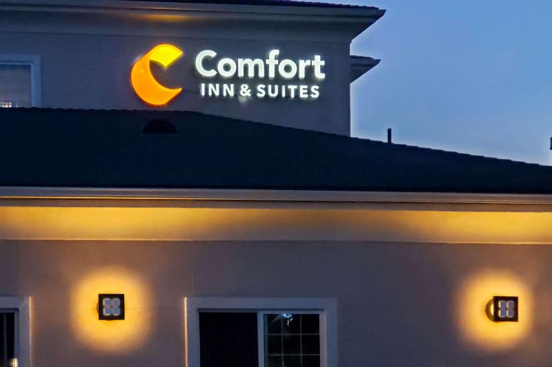 호텔 Comfort Inn & Suites Galt   Lodi North