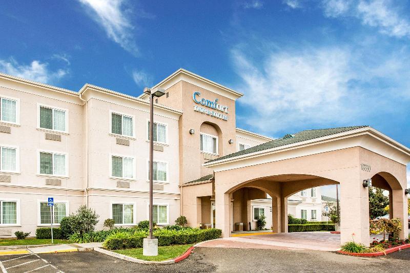 호텔 Comfort Inn & Suites Galt   Lodi North