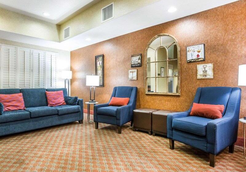 호텔 Comfort Inn & Suites Galt   Lodi North