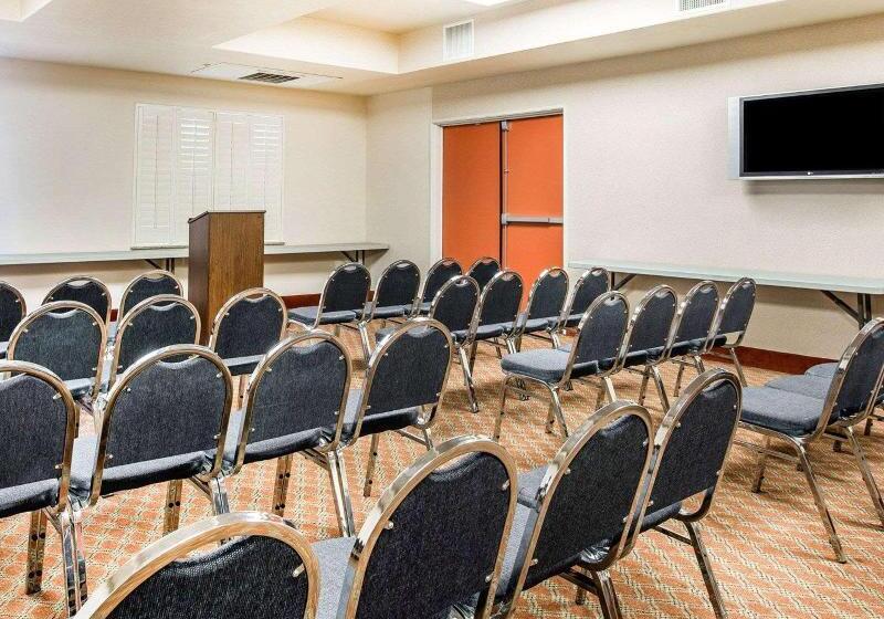 호텔 Comfort Inn & Suites Galt   Lodi North