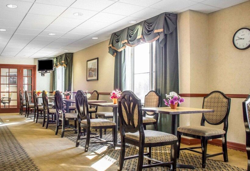 Отель Comfort Inn Green Valley I 19