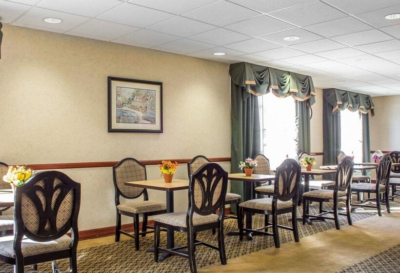 Отель Comfort Inn Green Valley I 19