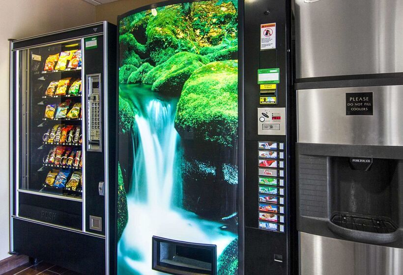 فندق Comfort Inn & Suites Graftoncedarburg