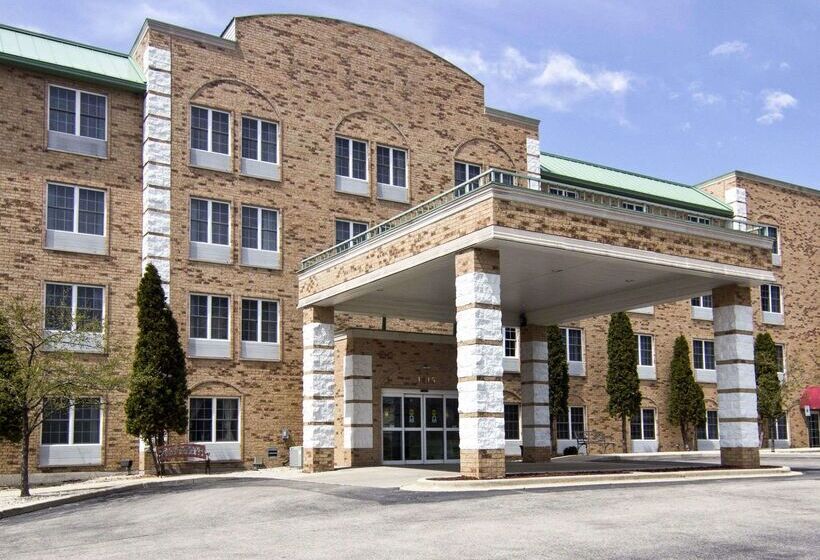 فندق Comfort Inn & Suites Graftoncedarburg