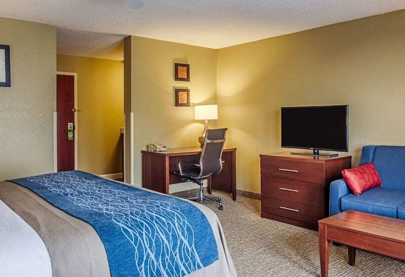 فندق Comfort Inn & Suites Graftoncedarburg