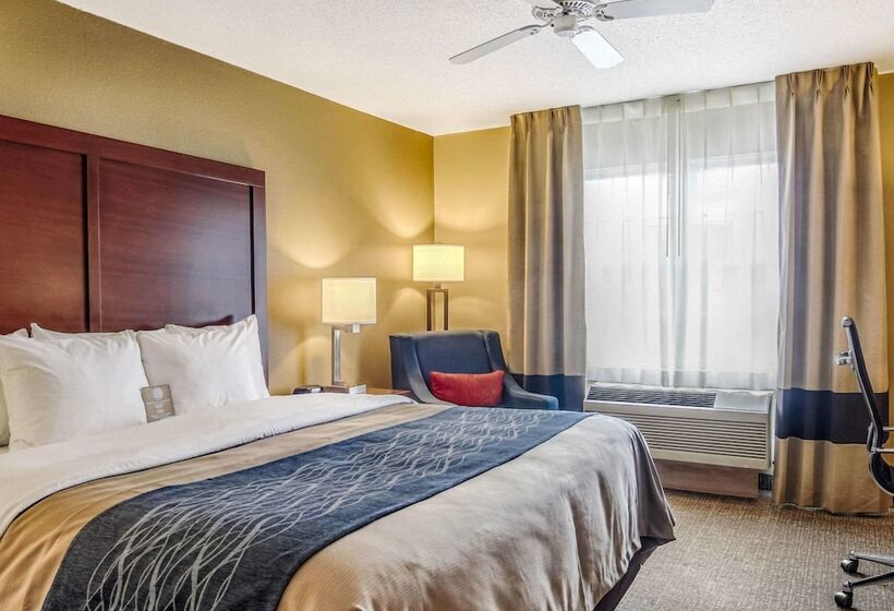فندق Comfort Inn & Suites Graftoncedarburg