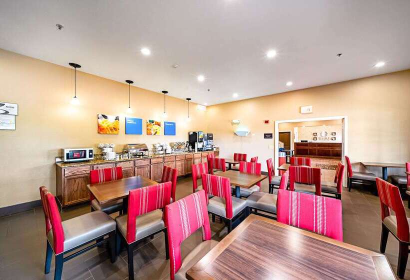 호텔 Comfort Inn & Suites Independence