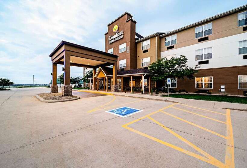 호텔 Comfort Inn & Suites Independence