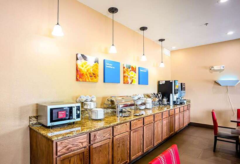 호텔 Comfort Inn & Suites Independence