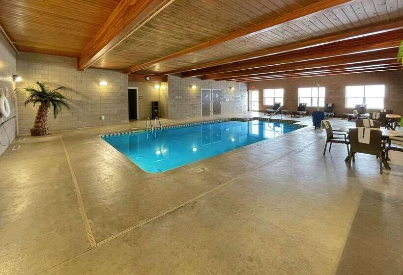 호텔 Comfort Inn & Suites Independence