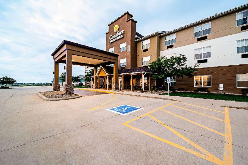 호텔 Comfort Inn & Suites Independence