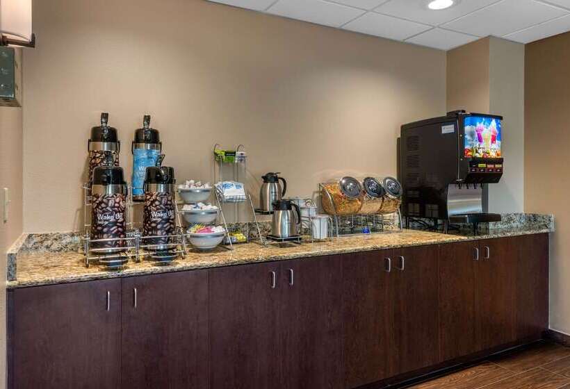 Отель Comfort Inn & Suites Wildwood  The Villages