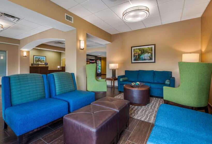 Отель Comfort Inn & Suites Wildwood  The Villages
