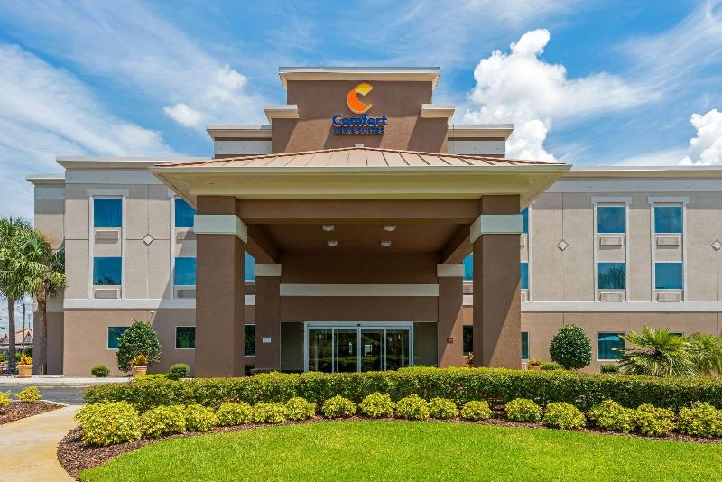 Отель Comfort Inn & Suites Wildwood  The Villages