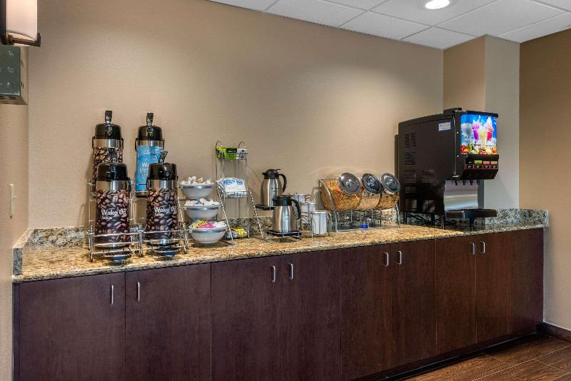 Отель Comfort Inn & Suites Wildwood  The Villages