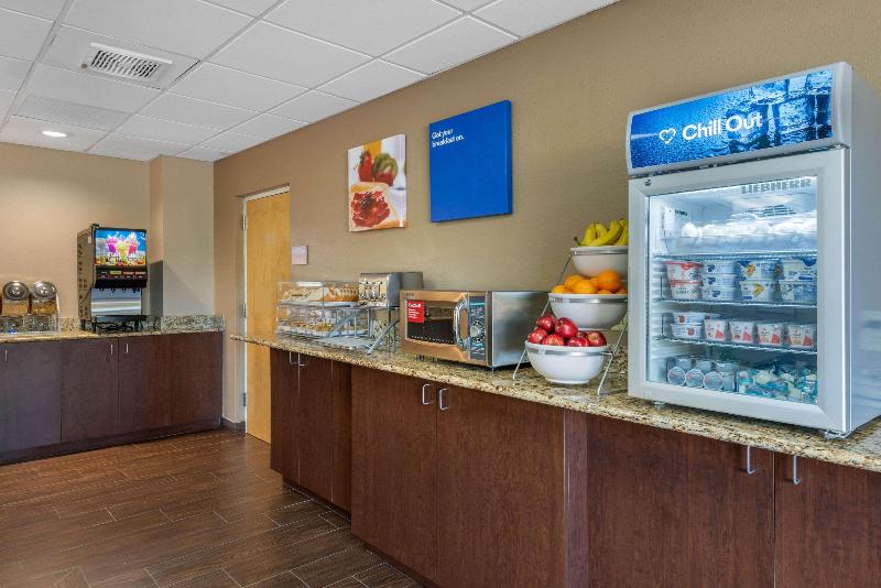 Отель Comfort Inn & Suites Wildwood  The Villages