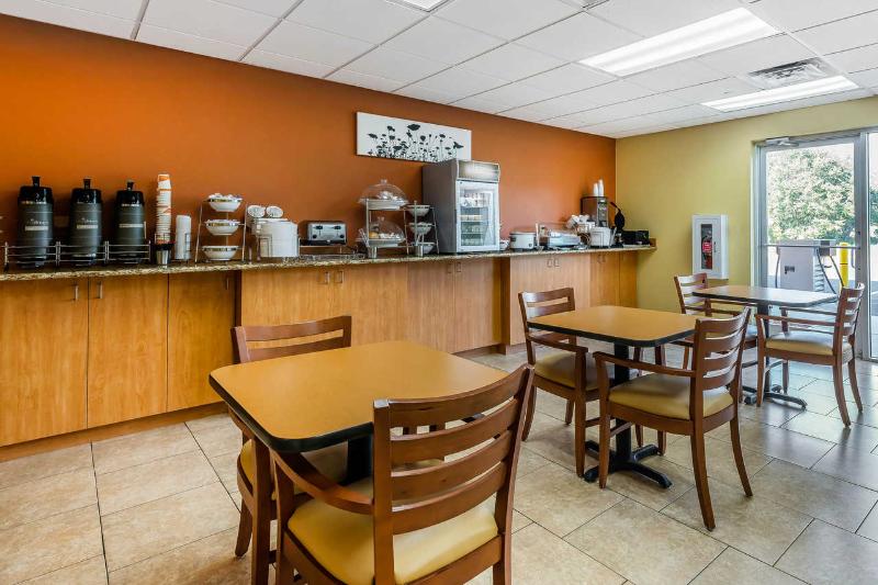 Отель Comfort Inn & Suites Wildwood  The Villages