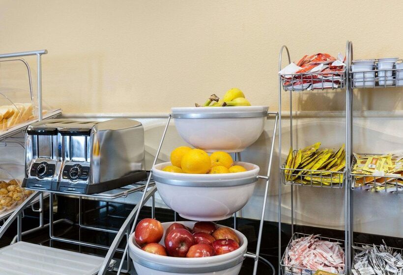 ホテル Comfort Suites At Katy Mills