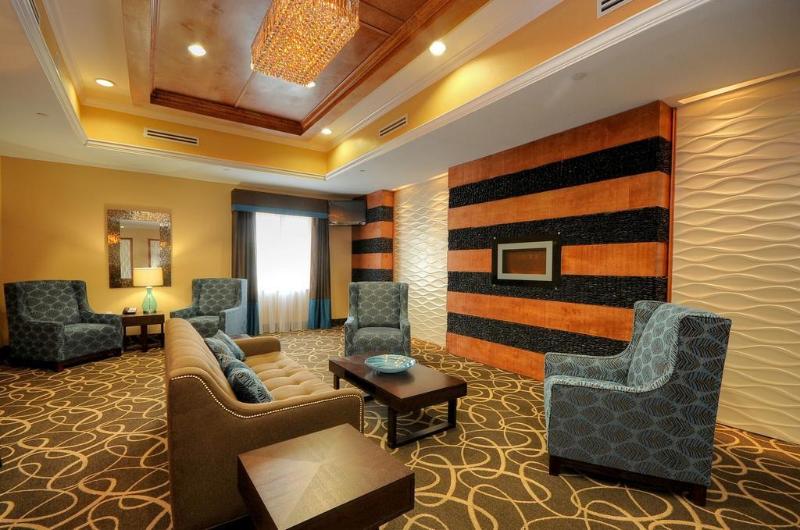 ホテル Comfort Suites At Katy Mills