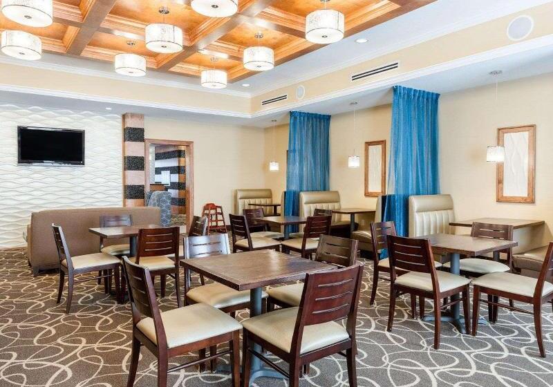 ホテル Comfort Suites At Katy Mills