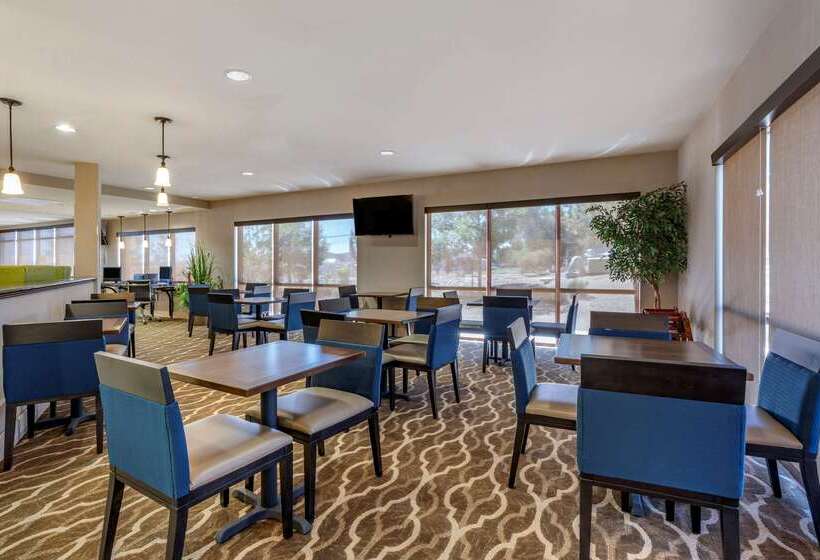فندق Comfort Suites Fernley