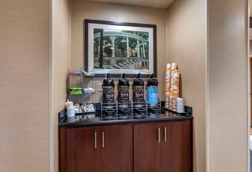 فندق Comfort Suites Florence Shoals Area