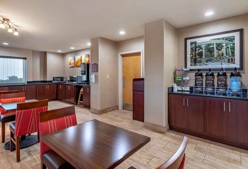 فندق Comfort Suites Florence Shoals Area