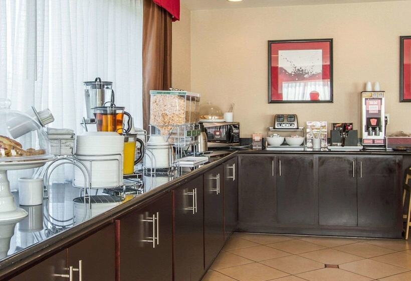 בית מלון כפרי Comfort Suites Florence Shoals Area