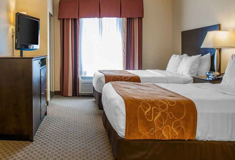 בית מלון כפרי Comfort Suites French Lick