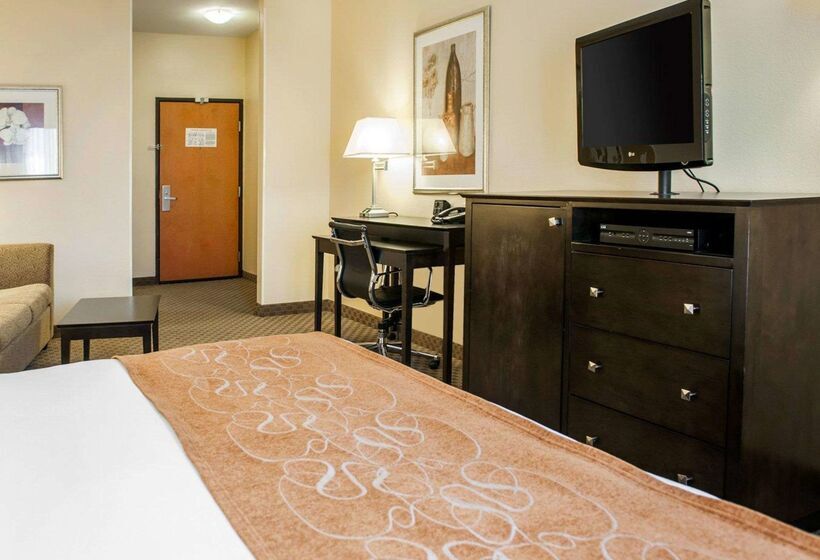 בית מלון כפרי Comfort Suites French Lick