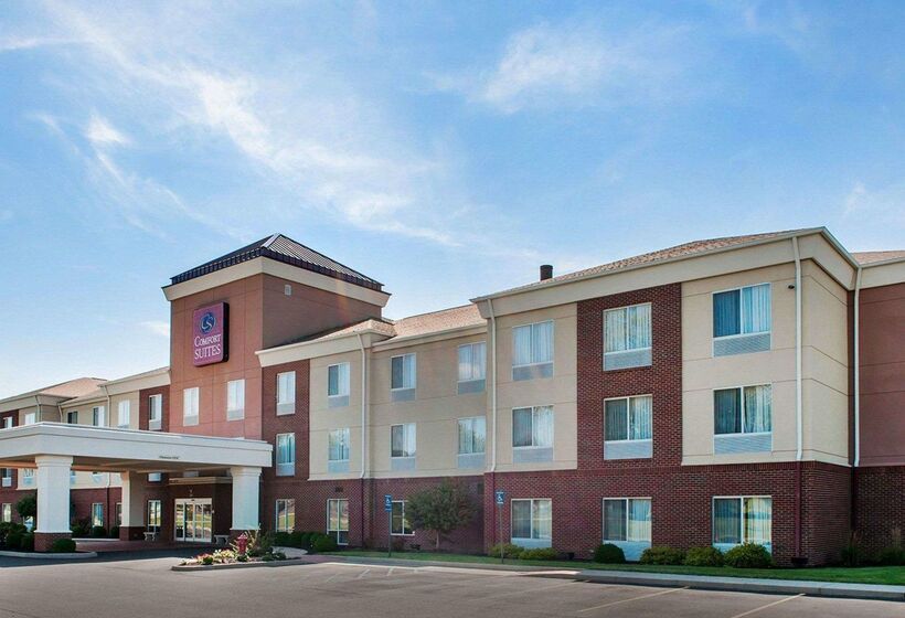 בית מלון כפרי Comfort Suites French Lick