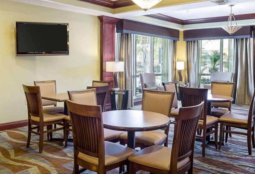 בית מלון כפרי Comfort Suites Harvey   New Orleans West