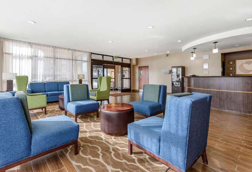 ホテル Comfort Suites