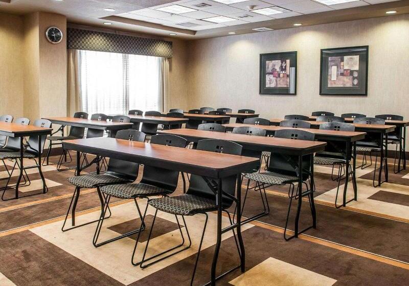 ホテル Comfort Suites