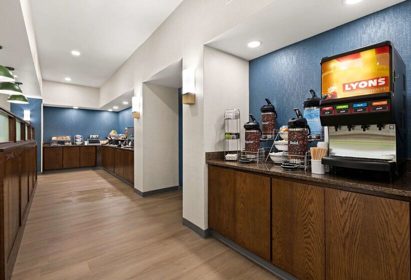 فندق Comfort Suites Hudson I94