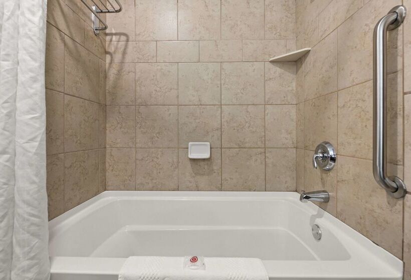 فندق Comfort Suites Hudson I94