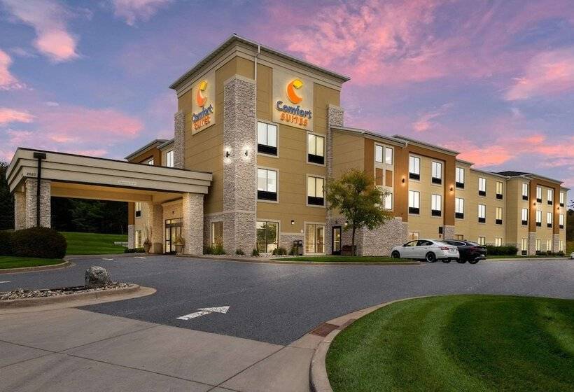 فندق Comfort Suites Hudson I94