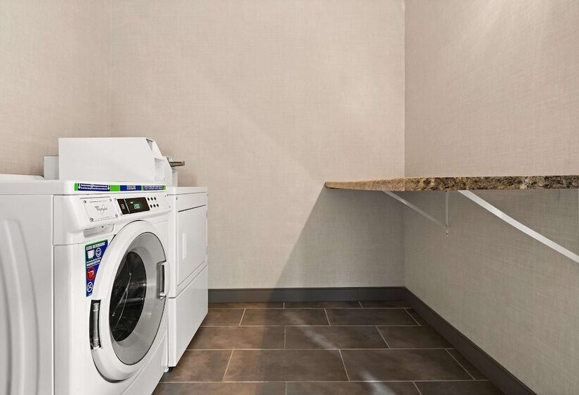 فندق Comfort Suites Hudson I94