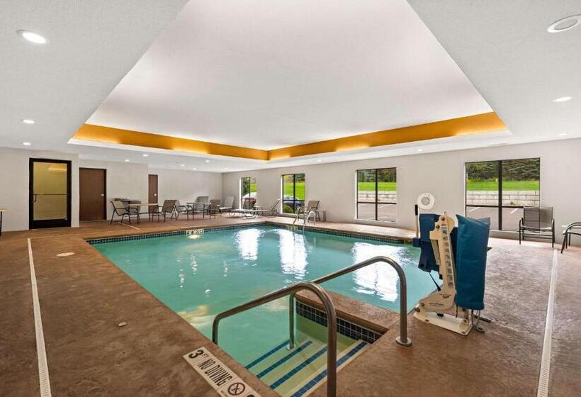 فندق Comfort Suites Hudson I94