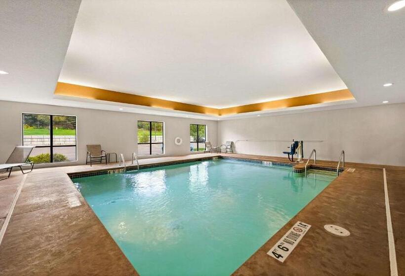 فندق Comfort Suites Hudson I94