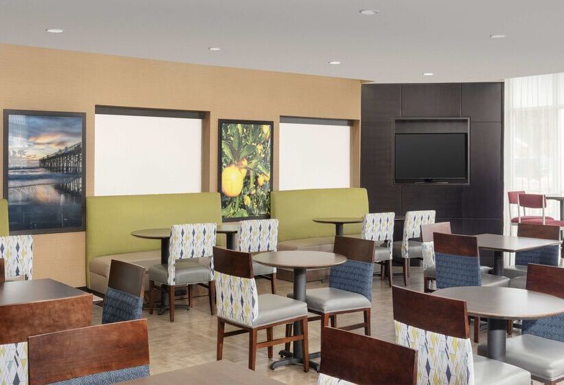 فندق Comfort Suites Lake City