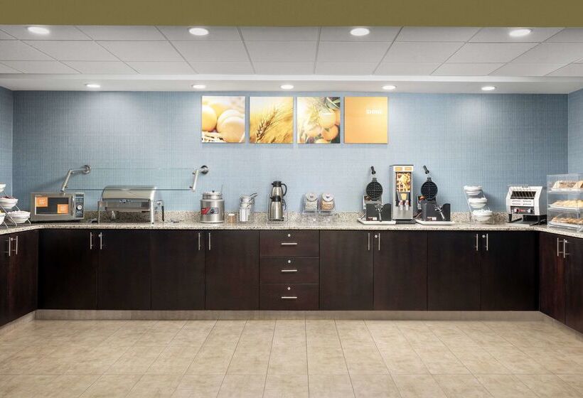 בית מלון כפרי Comfort Suites Lake City